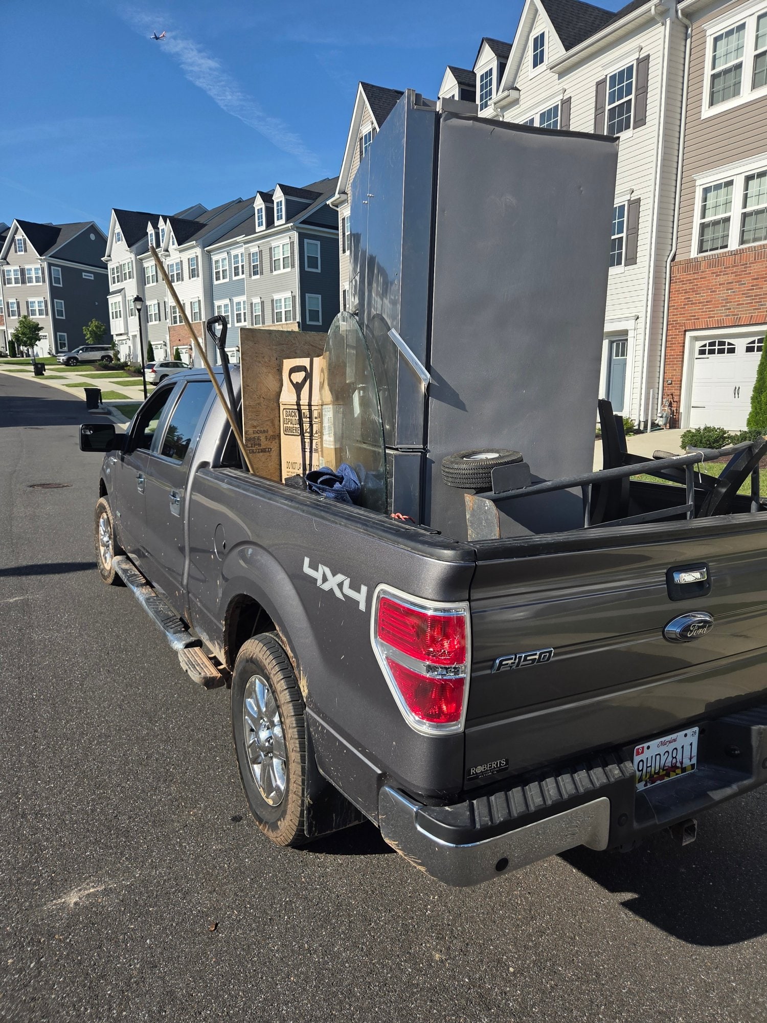 Big Bolu Haulage Service team performing estate cleanouts for Pikesville homeowners - top-rated junk removal service