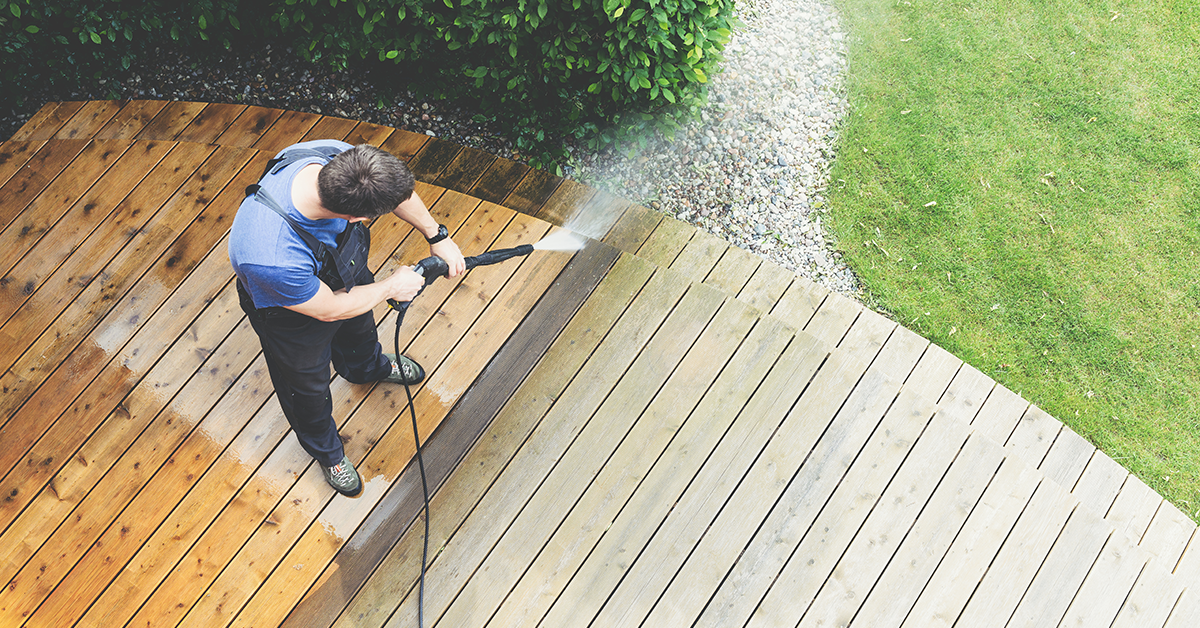 Professional Garage Floor Cleaning service by BlastForce LLC in Park Ridge, IL - licensed and insured pressure washing contractor