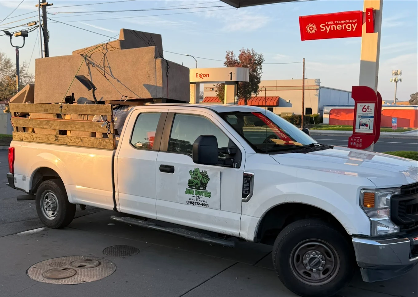Professional Mattress Disposal service by Junk Busters CA in Sacramento, CA - licensed and insured junk removal contractor