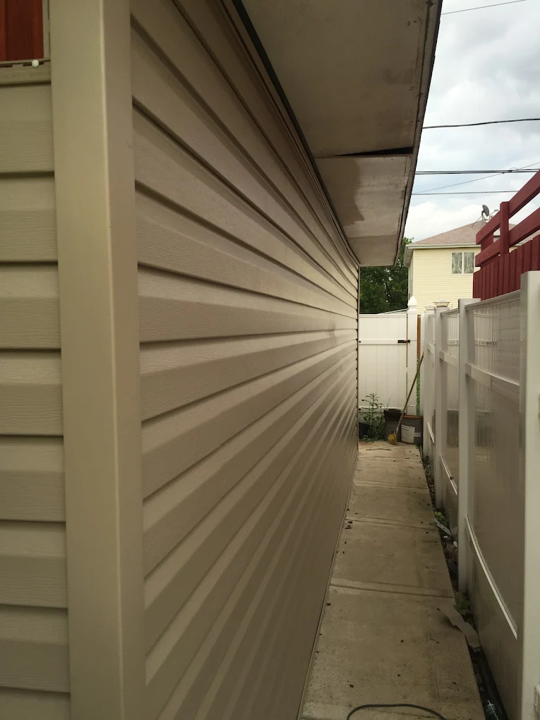 Jacob - founder and owner of JV Roofing, roofing expert serving Southwest Suburbs of Chicago, IL