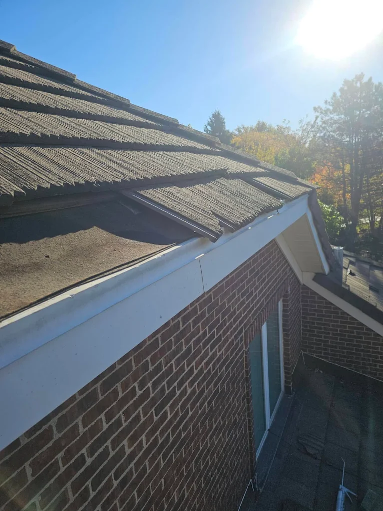 Roofing services in Broadview, IL - JV Roofing serving local homeowners with expert roofing