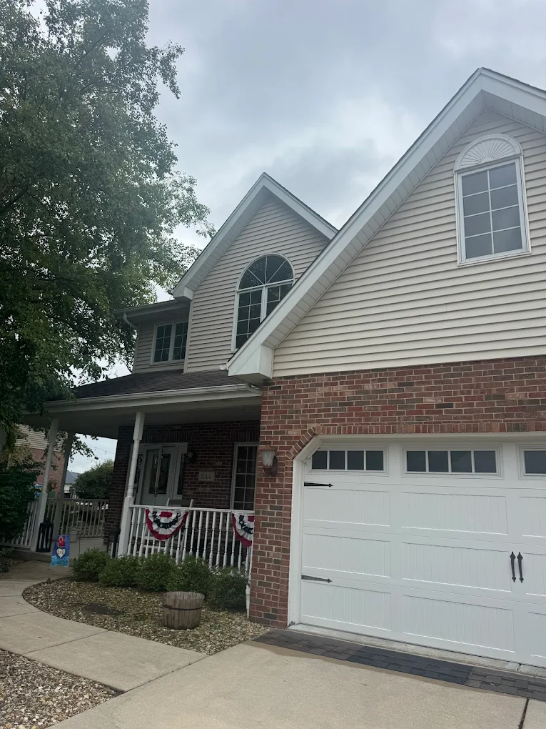 ${c.businessName} providing professional ${c.niche.toLowerCase()} services in Cicero, ${c.st} - trusted local contractor