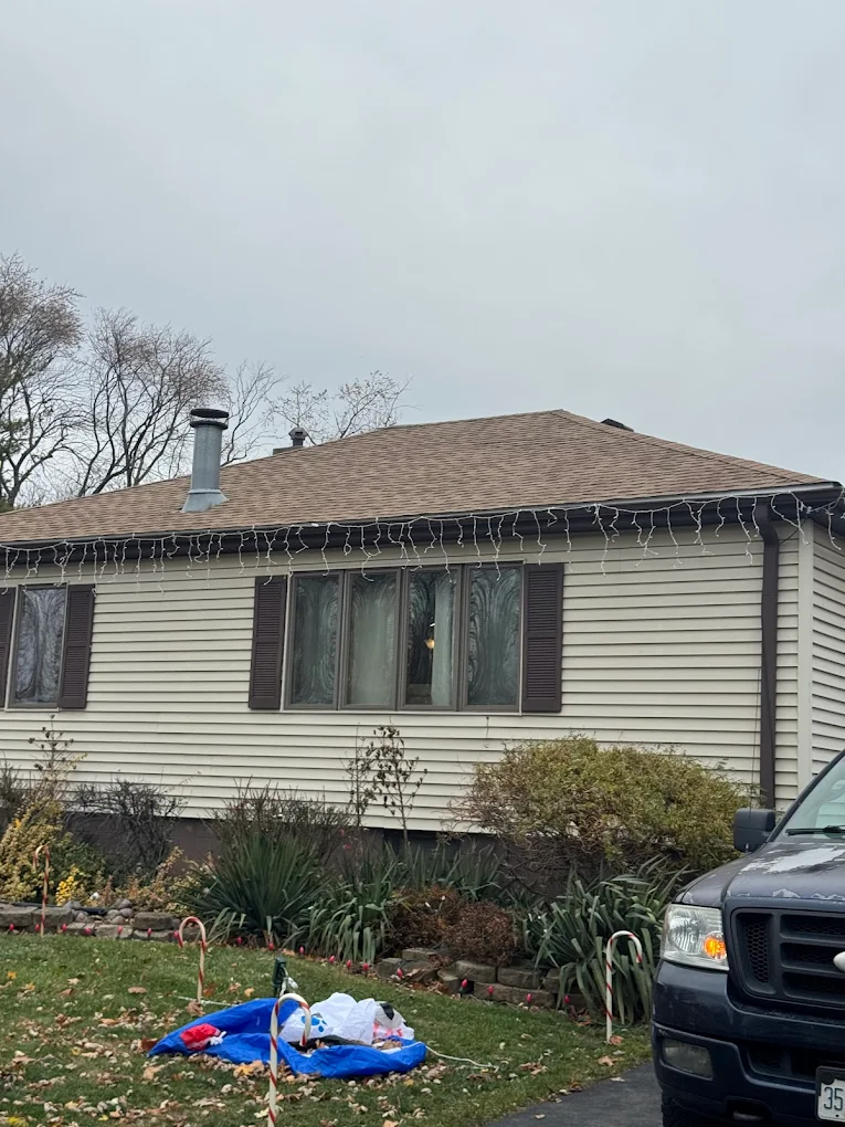 ${c.businessName} providing professional ${c.niche.toLowerCase()} services in Oak Forest, ${c.st} - trusted local contractor