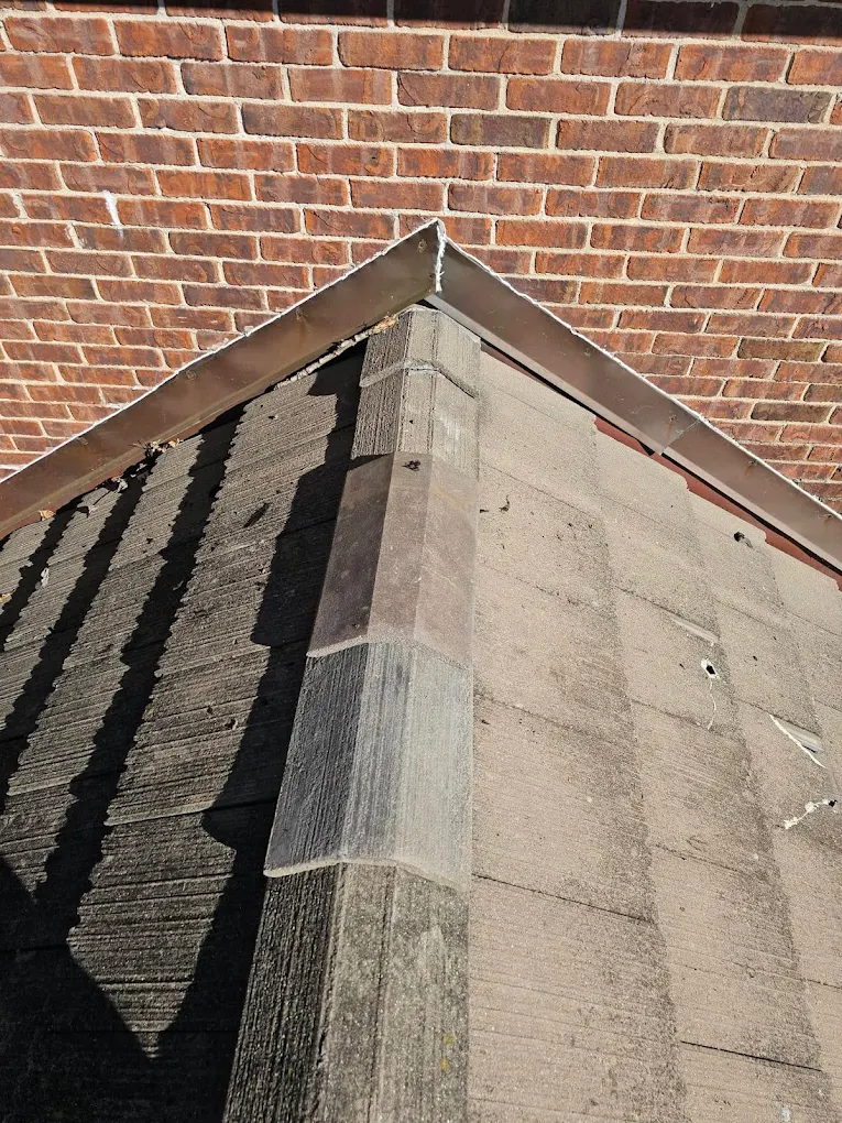 Soffit Repair service for Broadview, IL homeowners by JV Roofing - professional roofing in Broadview