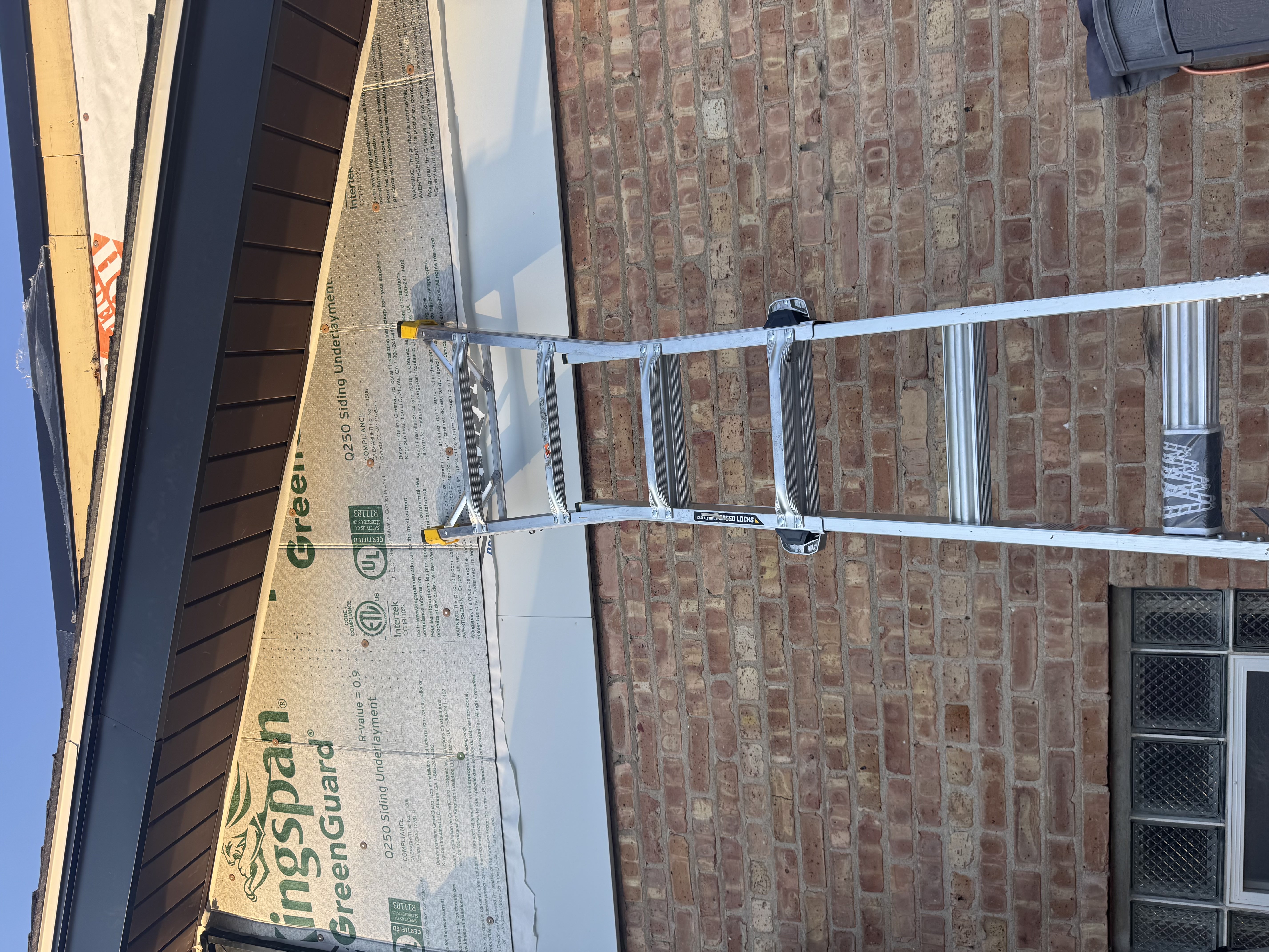 Professional Soffit Repair service in Southwest Suburbs of Chicago, IL by JV Roofing - licensed and insured roofing experts