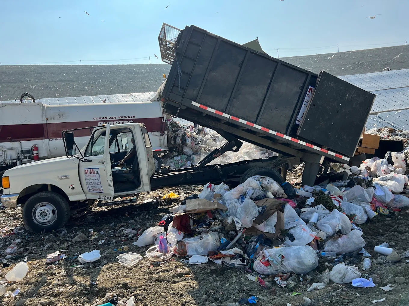 Professional Appliance Removal service by M&Ms Junk Removal & Moving in Fontana, CA - licensed and insured junk removal contractor