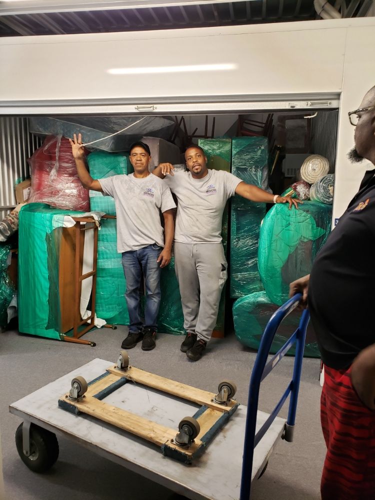 Sooo Supreme Movers and Haulage - professional junk removal company serving Bridgeport, CT since years