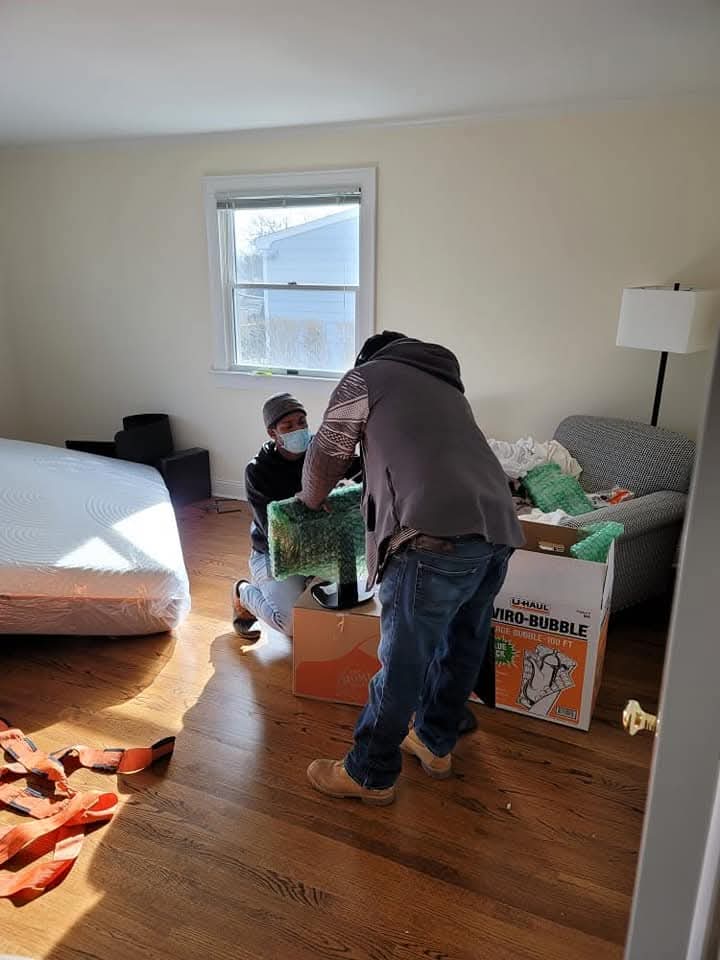 Renovation and Remodel Debris Removal service for Monroe, CT homeowners by Sooo Supreme Movers and Haulage - professional junk removal in Monroe