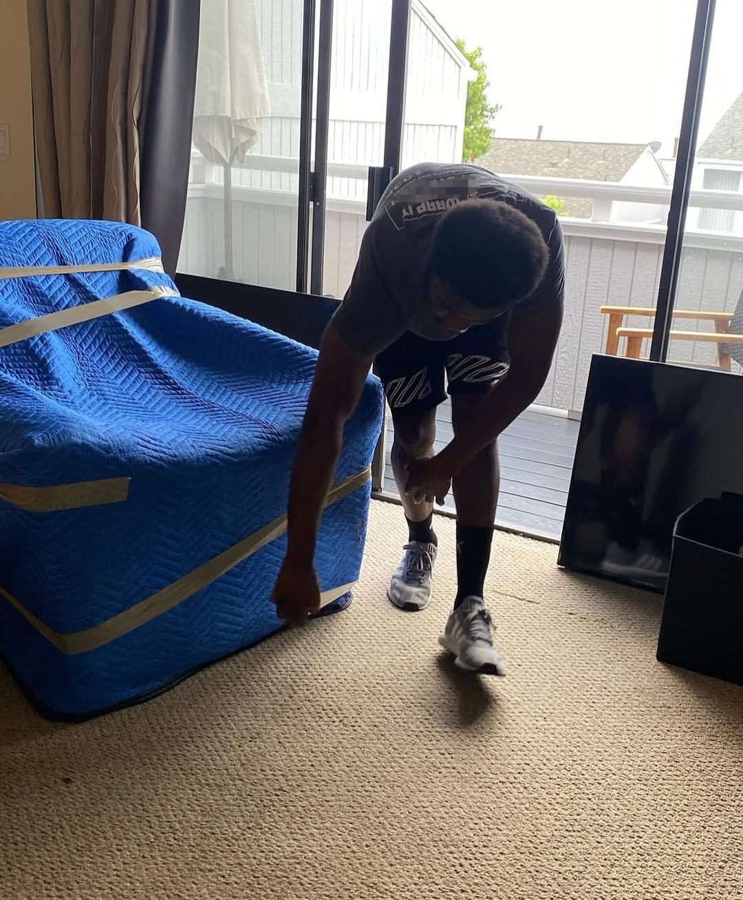 Professional Long-Distance Moving service by Wrap It Pack It Moving in Huntington Beach, California - licensed and insured moving contractor